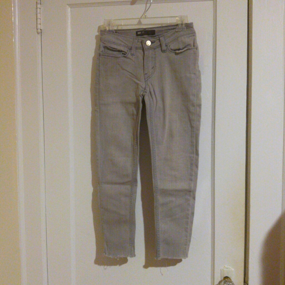 Levi's light gray skinny stretch raw hem cutoff jeans size 27 - Picture 2 of 12